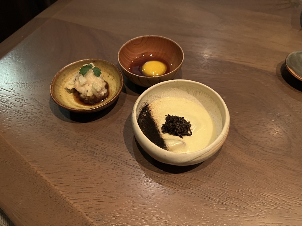 KARTOFLER, CONFITERET ÆGGEBLOMME; TRØFFEL OG OST