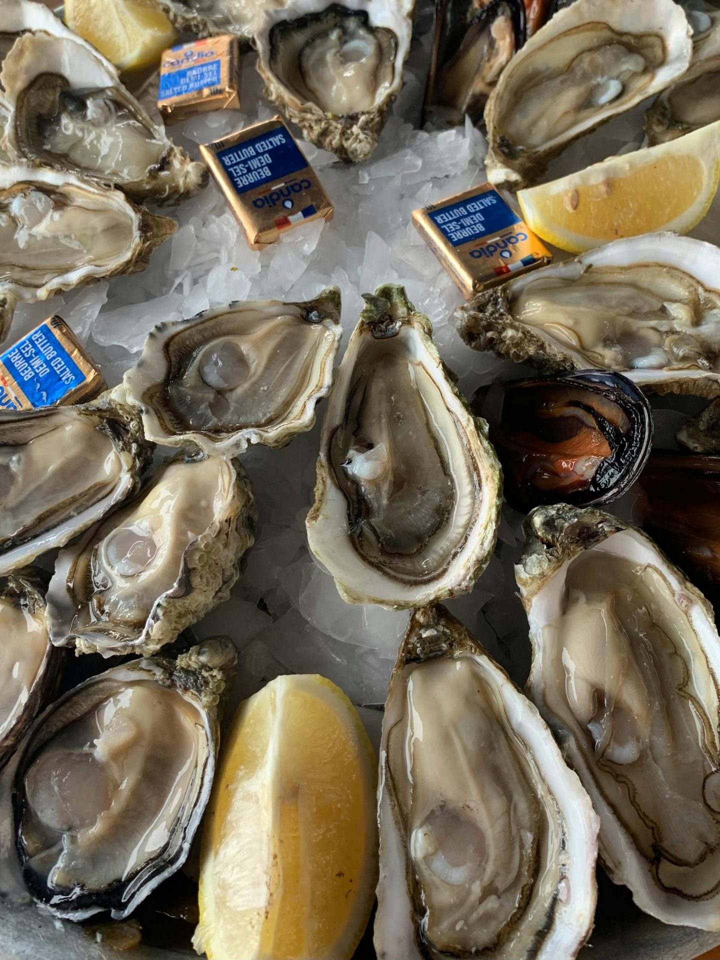 ØSTERS, gratinerede a la Rockefeller