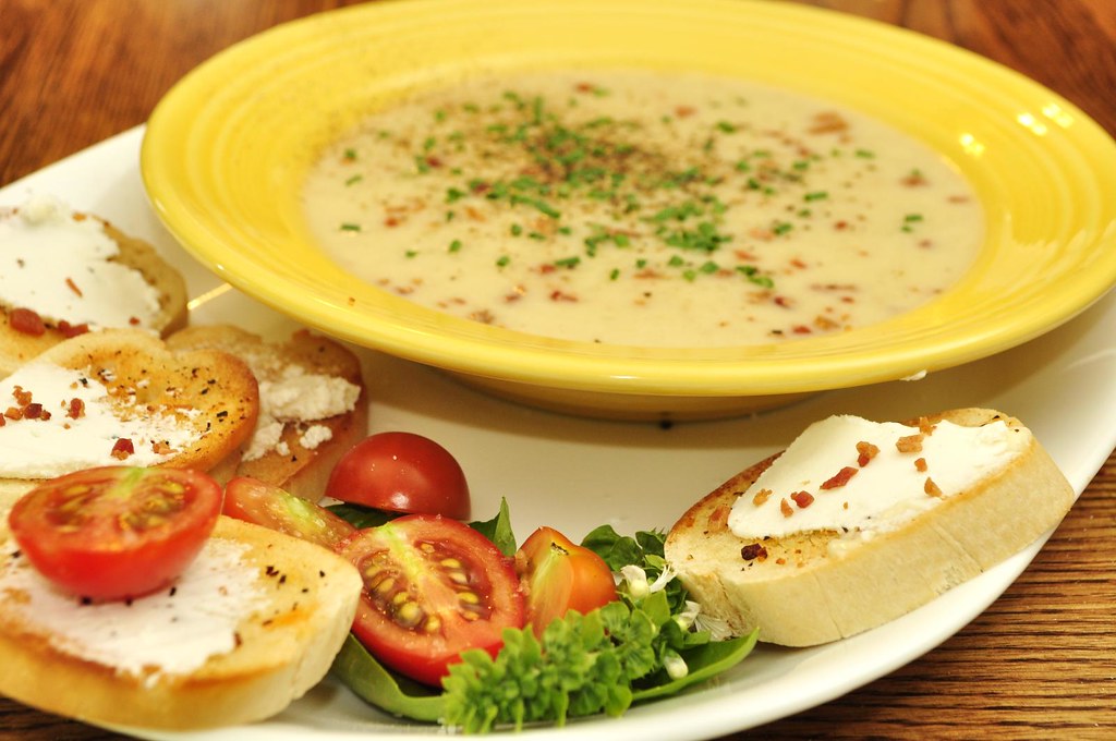 Kartoffel – PORRE -SUPPE med chorizo